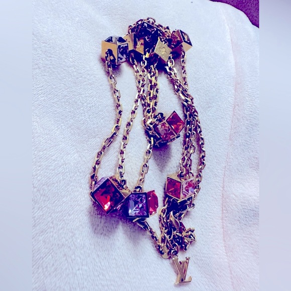 Louis Vuitton Collier Gamble Crystal Cube Gold Tone Long Necklace Authentic - Picture 11 of 17